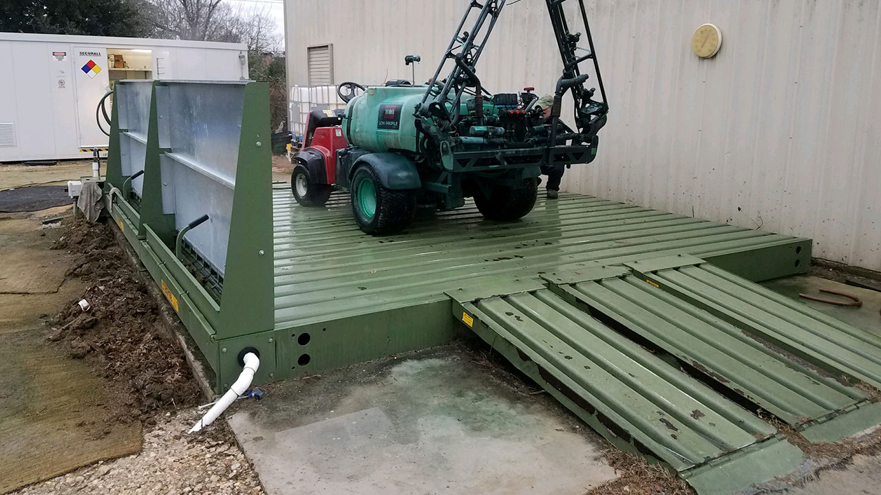 Landscaping Equipment Wash Rack